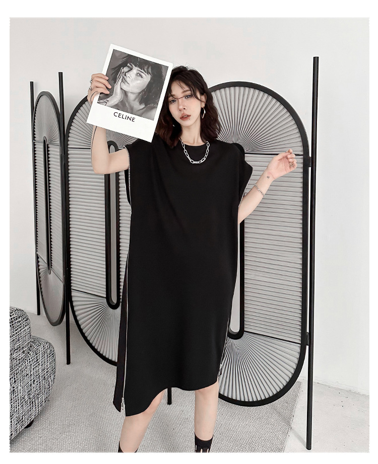 Side zip sleeveless one-piece