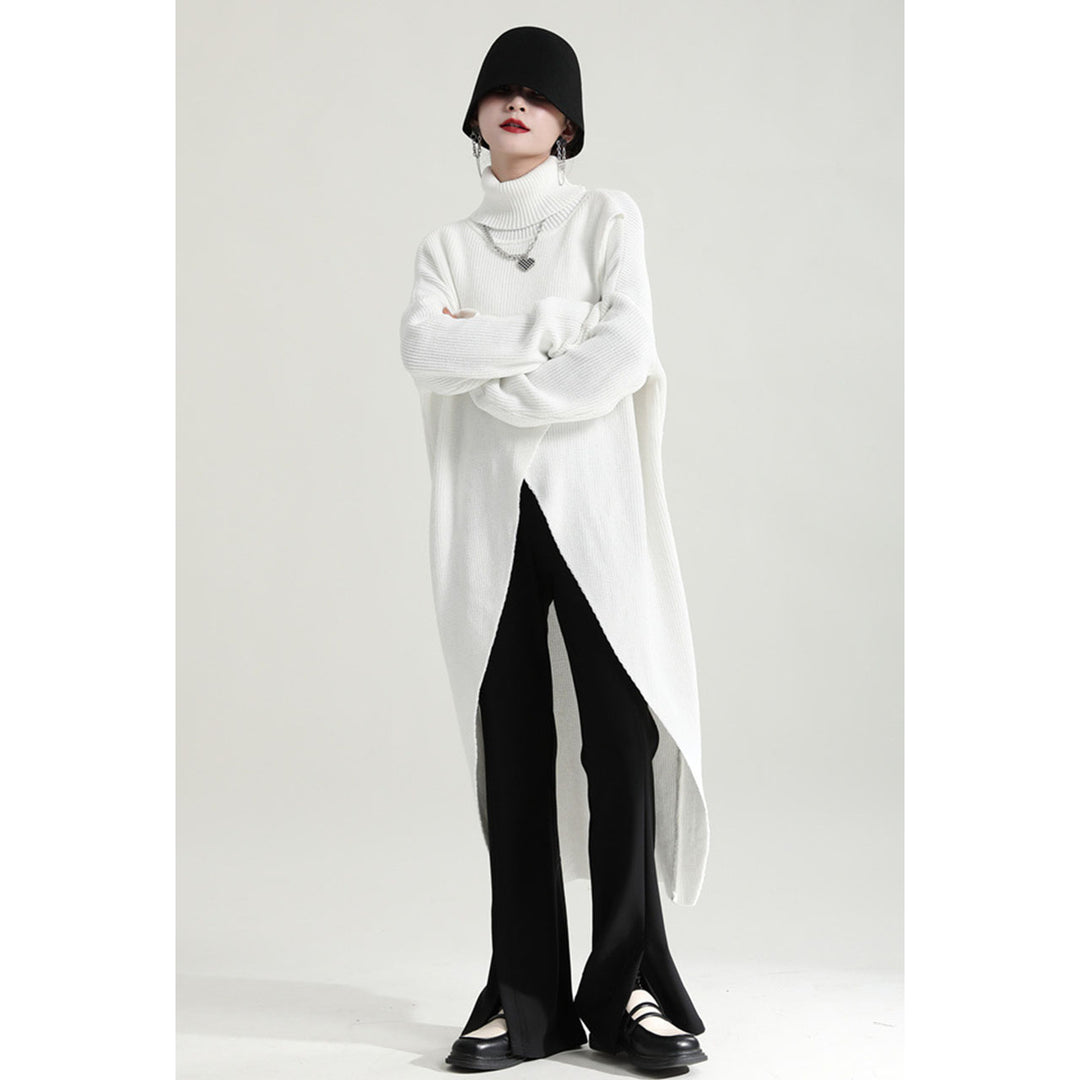 Turtleneck Slit Knit