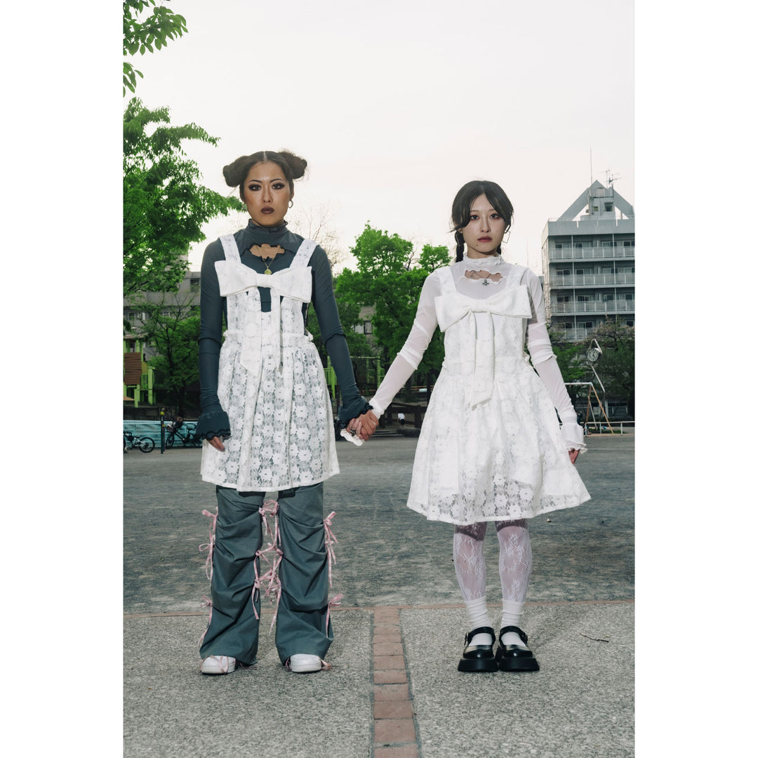 Front ribbon sleeveless onepiece (Beige Check) ¥8,980 / ¥9,480