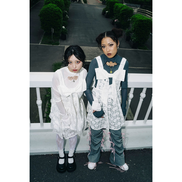 Front ribbon sleeveless onepiece (Beige Check) ¥8,980 / ¥9,480