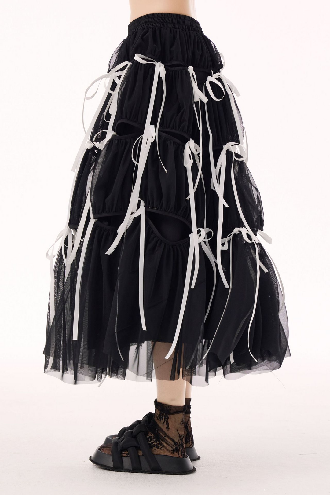 Ribbon stitching long flare gathered tulle skirt