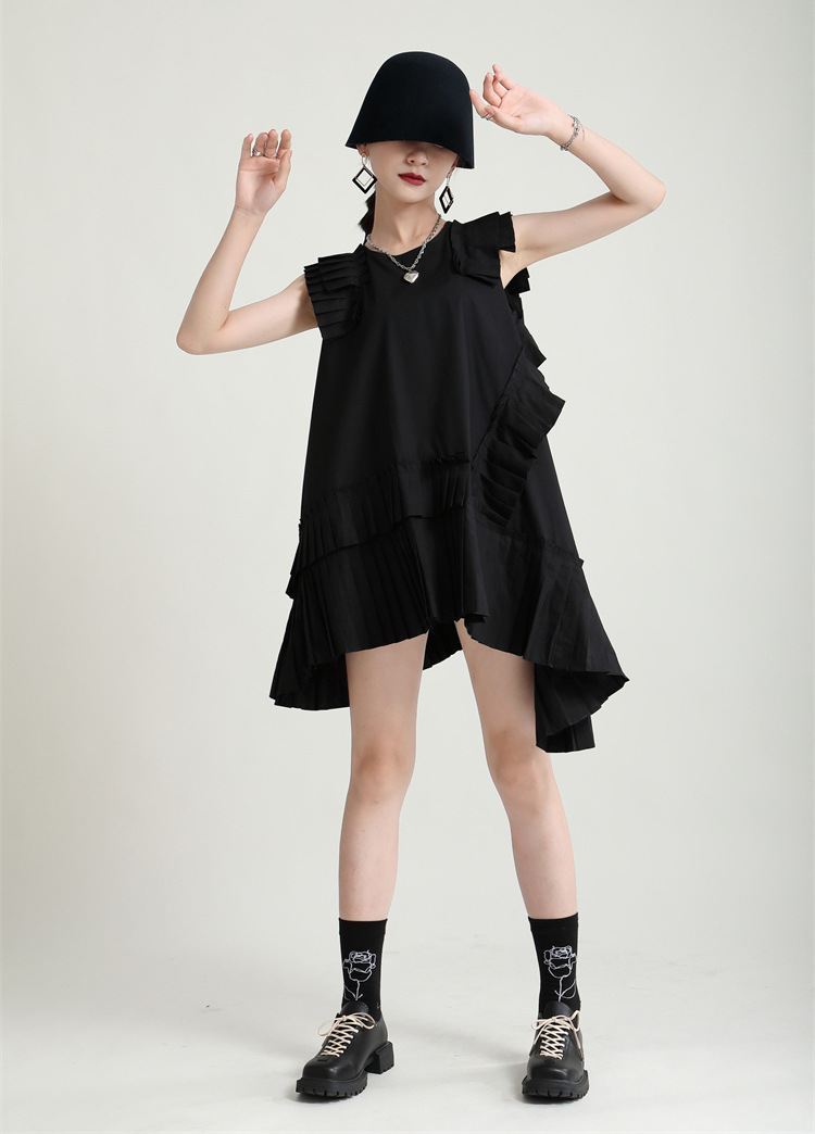 Asymmetry no sleeve pleats one piece