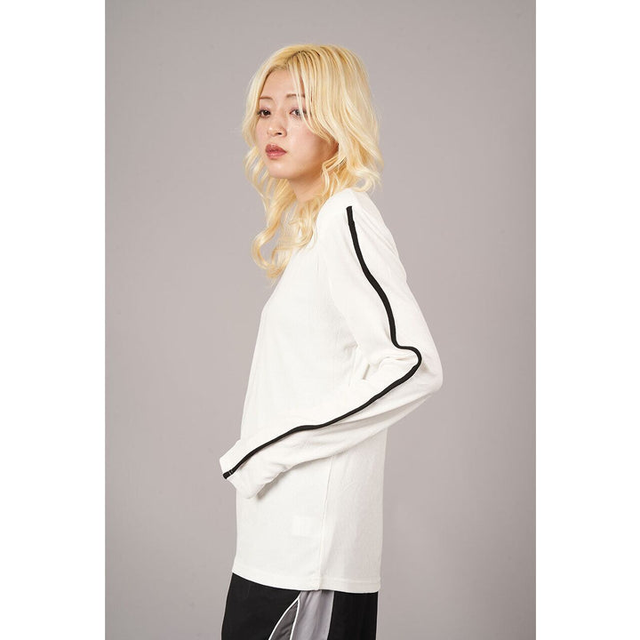Piping Sleeve Pullover