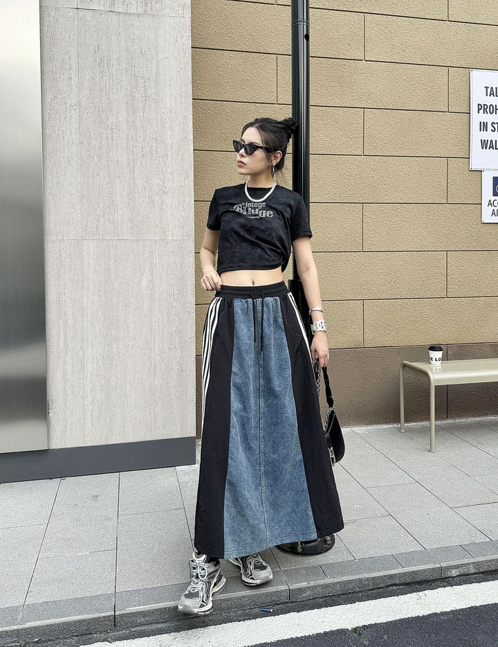 Bicolor side line flare long skirt