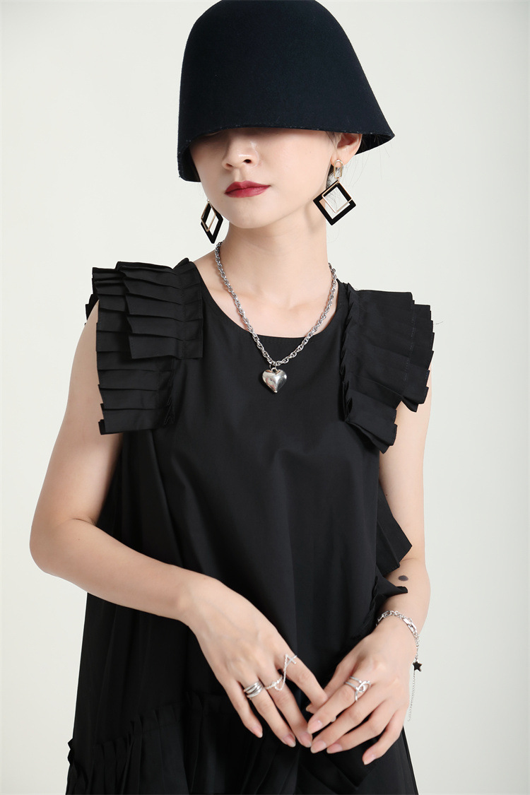 Asymmetry no sleeve pleats one piece