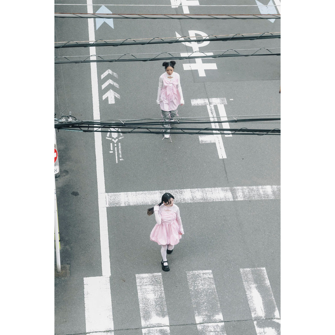 Front ribbon sleeveless onepiece (Beige Check) ¥8,980 / ¥9,480