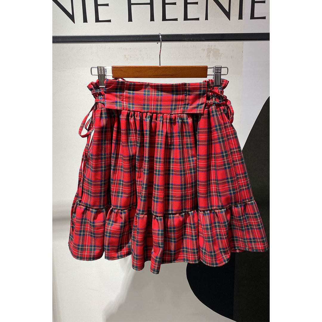 Frill Gathered Short Skirt ¥8,480 / ¥7,980