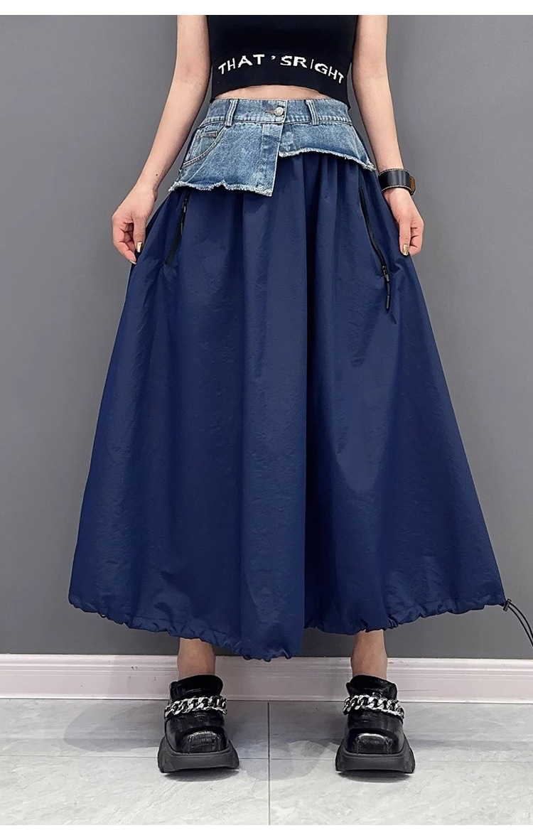 Contrast color switching denim flare skirt