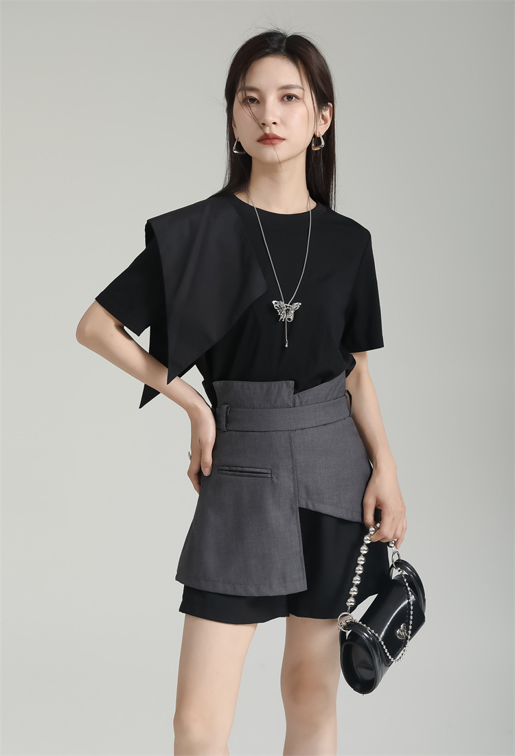 Layered Design Short Pants