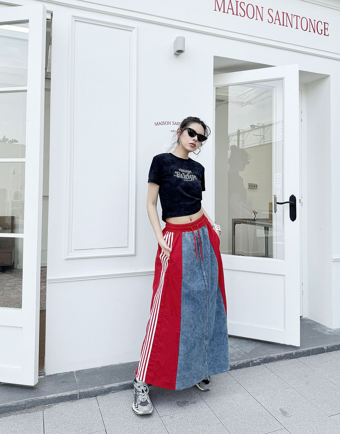 Bicolor side line flare long skirt