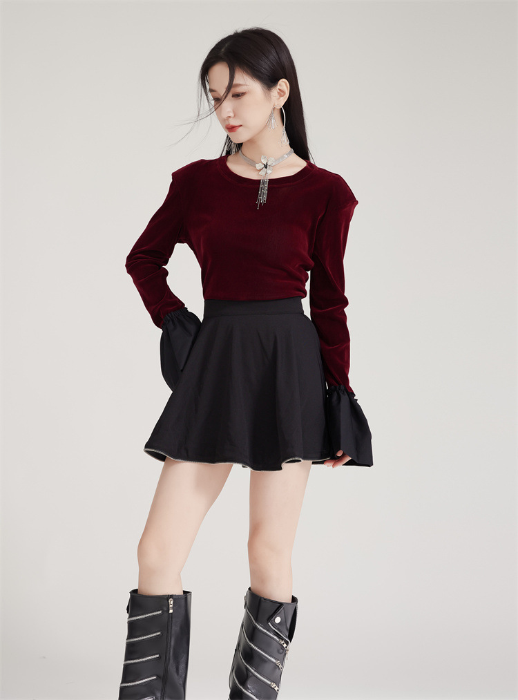 Velvet Long Flare Sleeve Pullover
