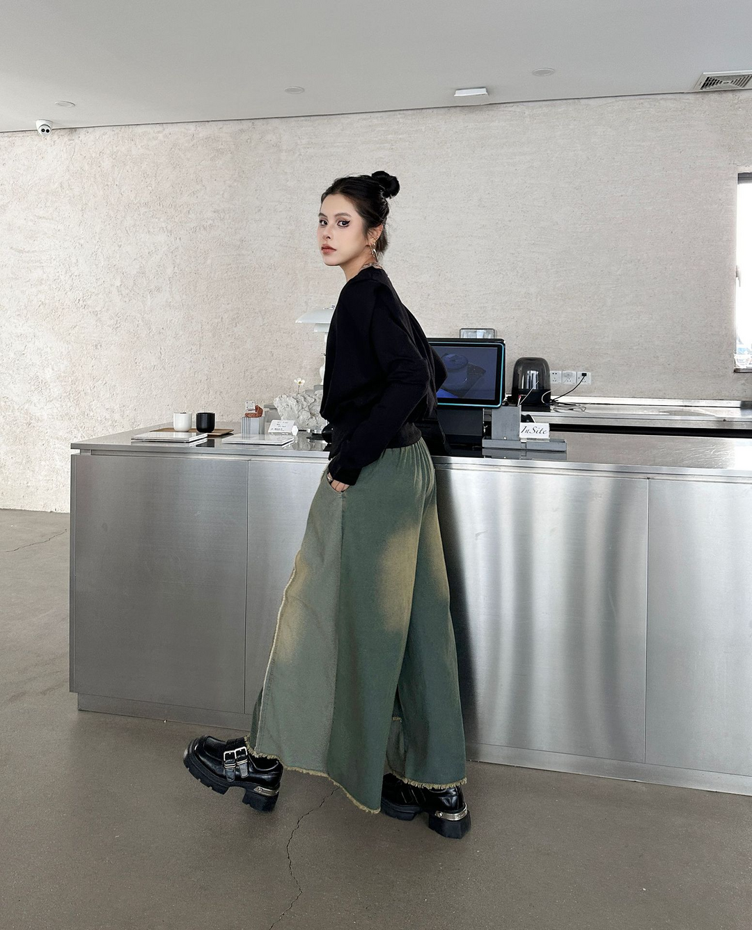 American style drape contrast denim