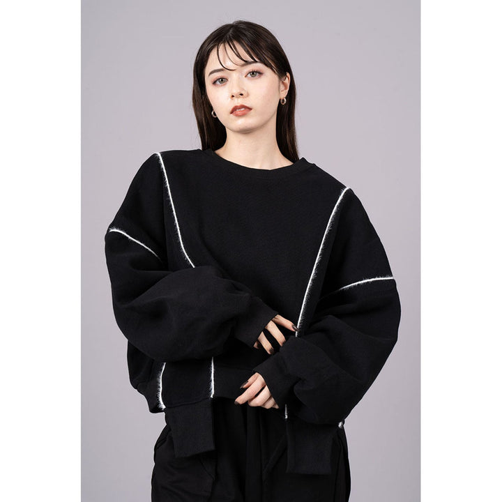 Fringe Lines Volume Pullover
