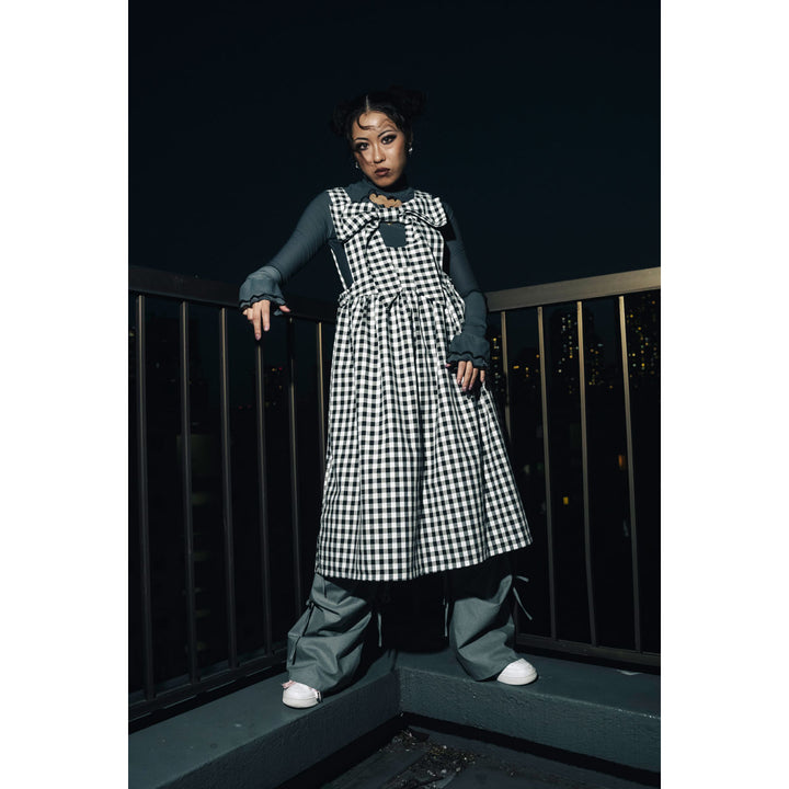 Front ribbon sleeveless onepiece (Beige Check) ¥8,980 / ¥9,480