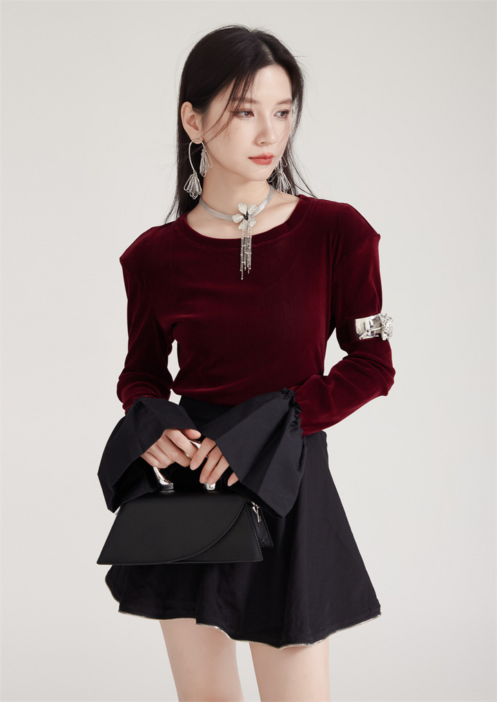 Velvet Long Flare Sleeve Pullover