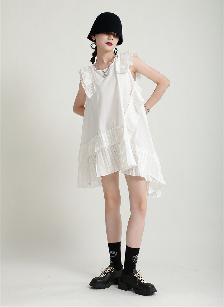 Asymmetry no sleeve pleats one piece