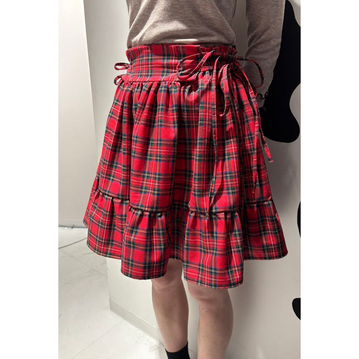 Frill Gathered Short Skirt ¥8,480 / ¥7,980