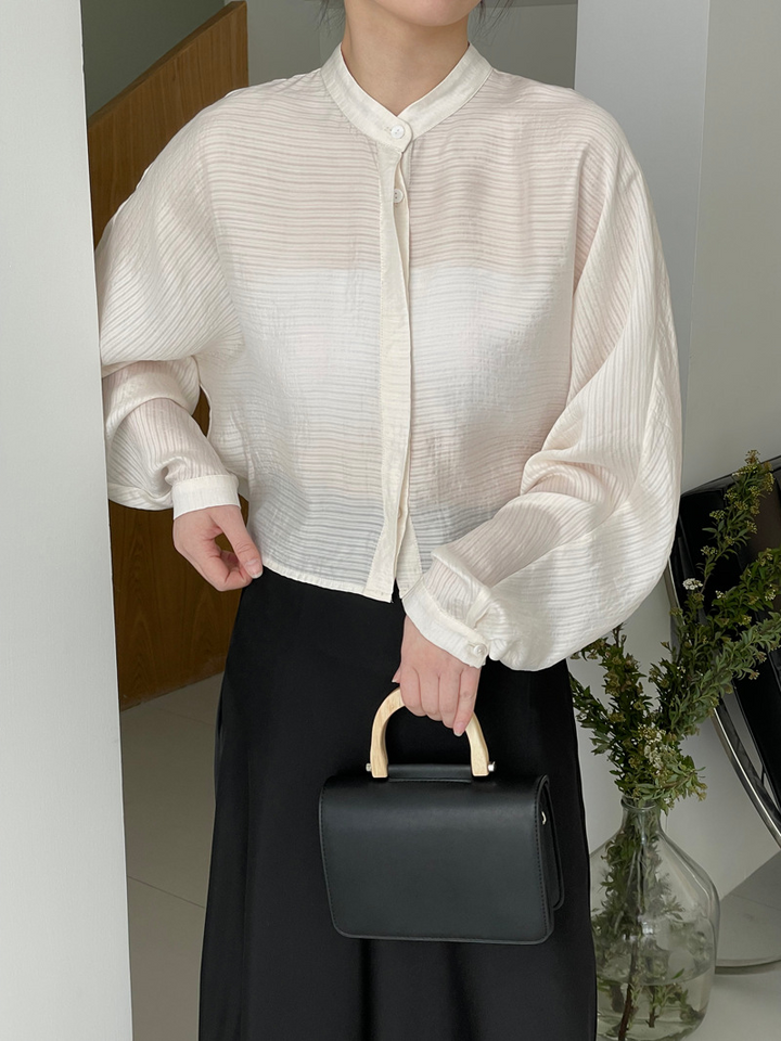 Solid color stand collar shirt