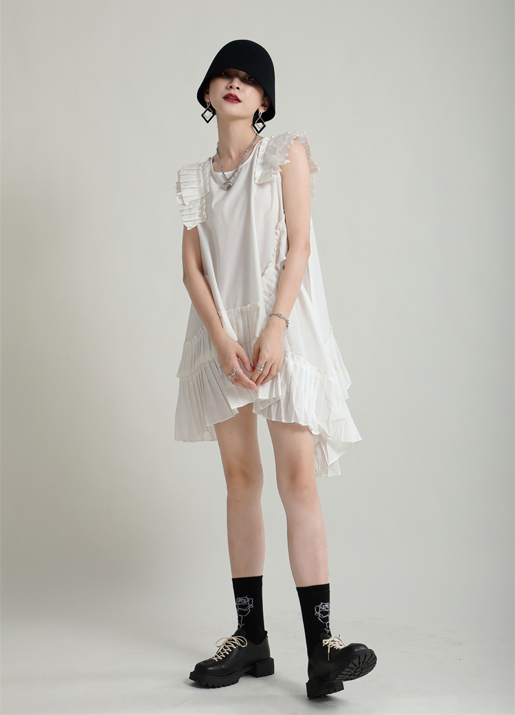 Asymmetry no sleeve pleats one piece