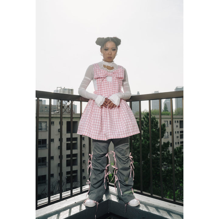 Front ribbon sleeveless onepiece (Beige Check) ¥8,980 / ¥9,480