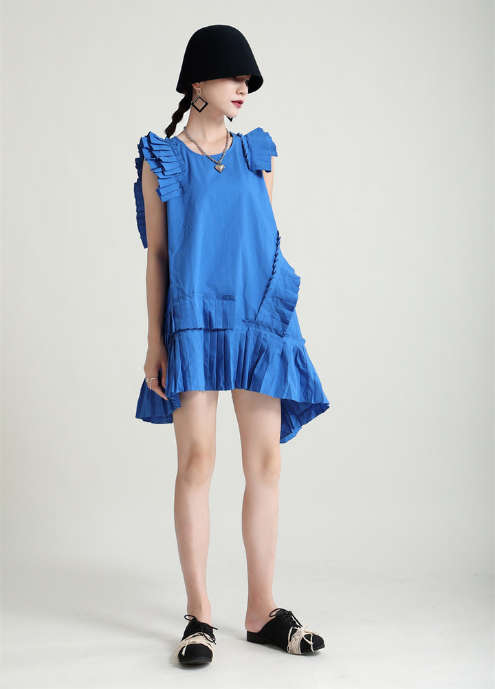 Asymmetry no sleeve pleats one piece