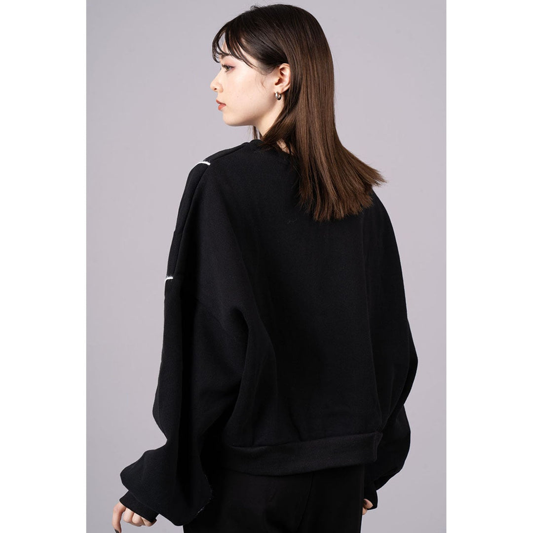 Fringe Lines Volume Pullover