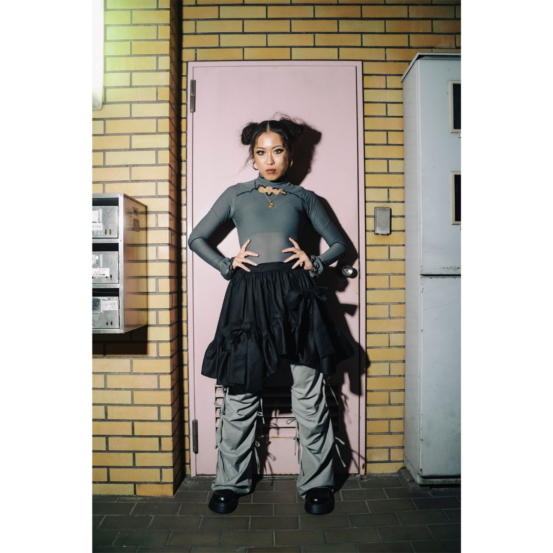 Asymmetry Volume Frill Ribbon Mini Skirt