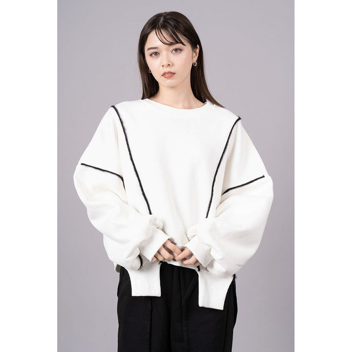 Fringe Lines Volume Pullover