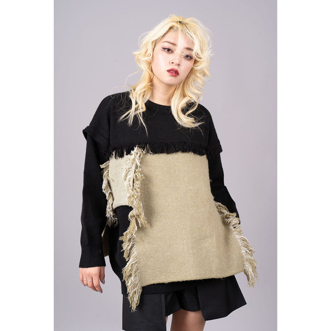 Fringe Patch Switching Knit