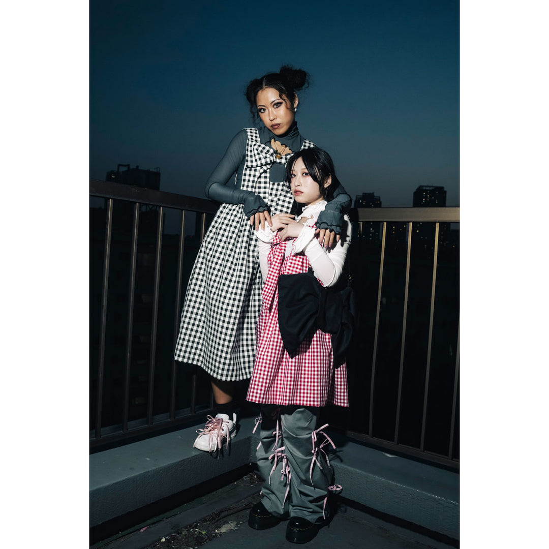 Front ribbon sleeveless onepiece (Beige Check) ¥8,980 / ¥9,480