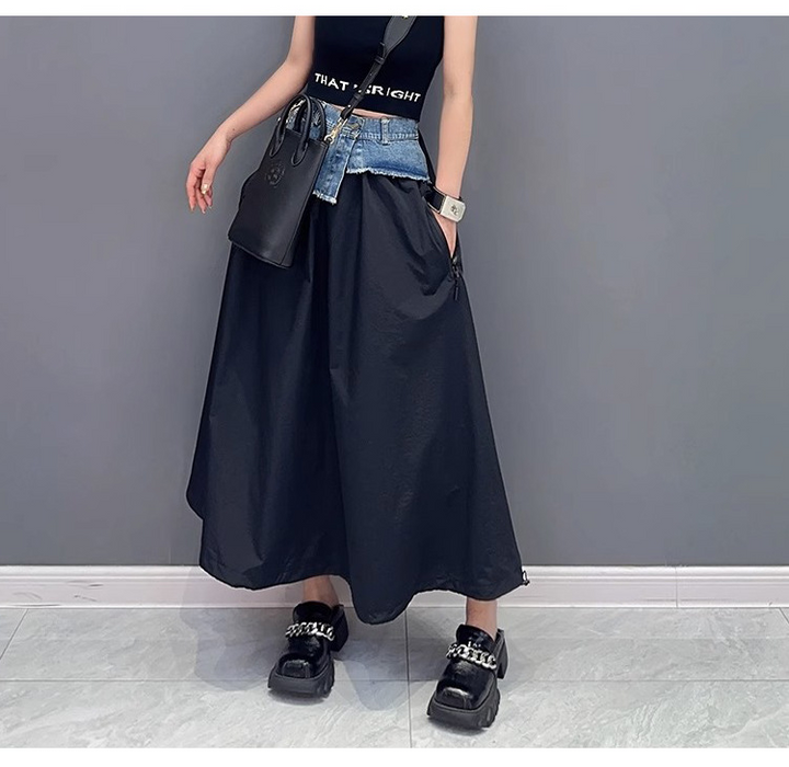 Contrast color switching denim flare skirt