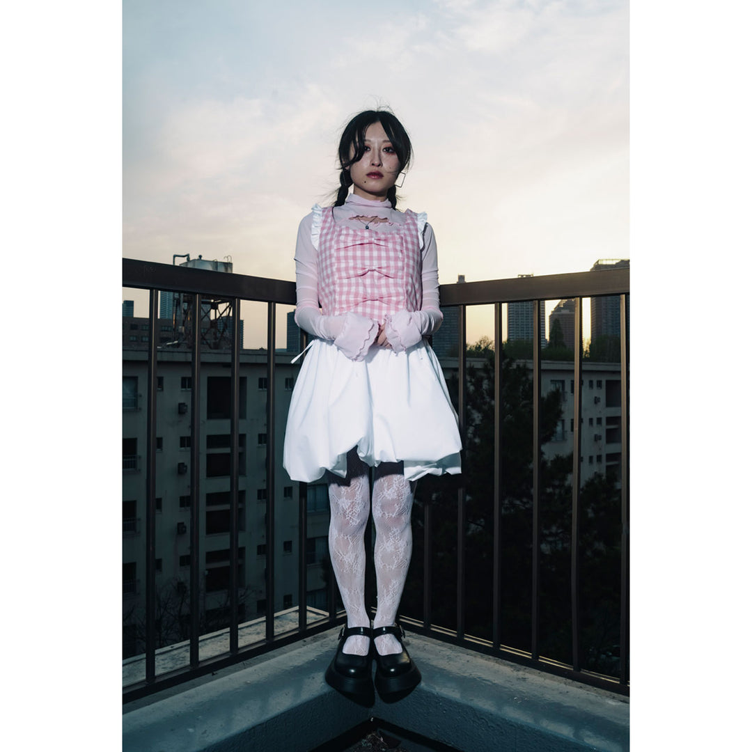 Shoulder Frill Front Ribbon Vest