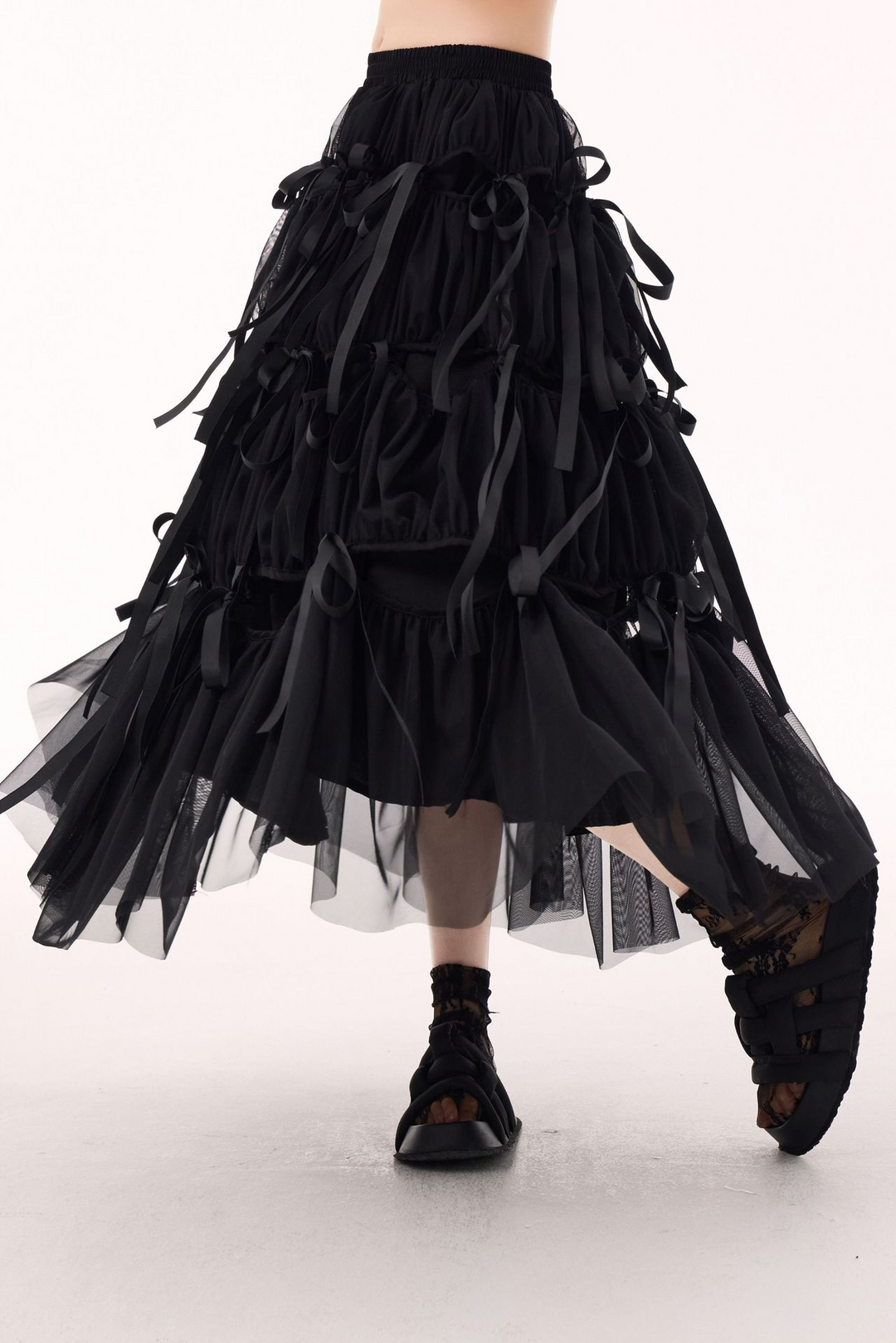 Ribbon stitching long flare gathered tulle skirt