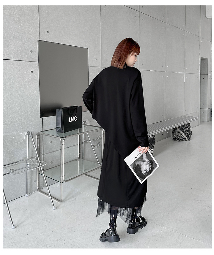 Diagonal zipper high neck t-shirt