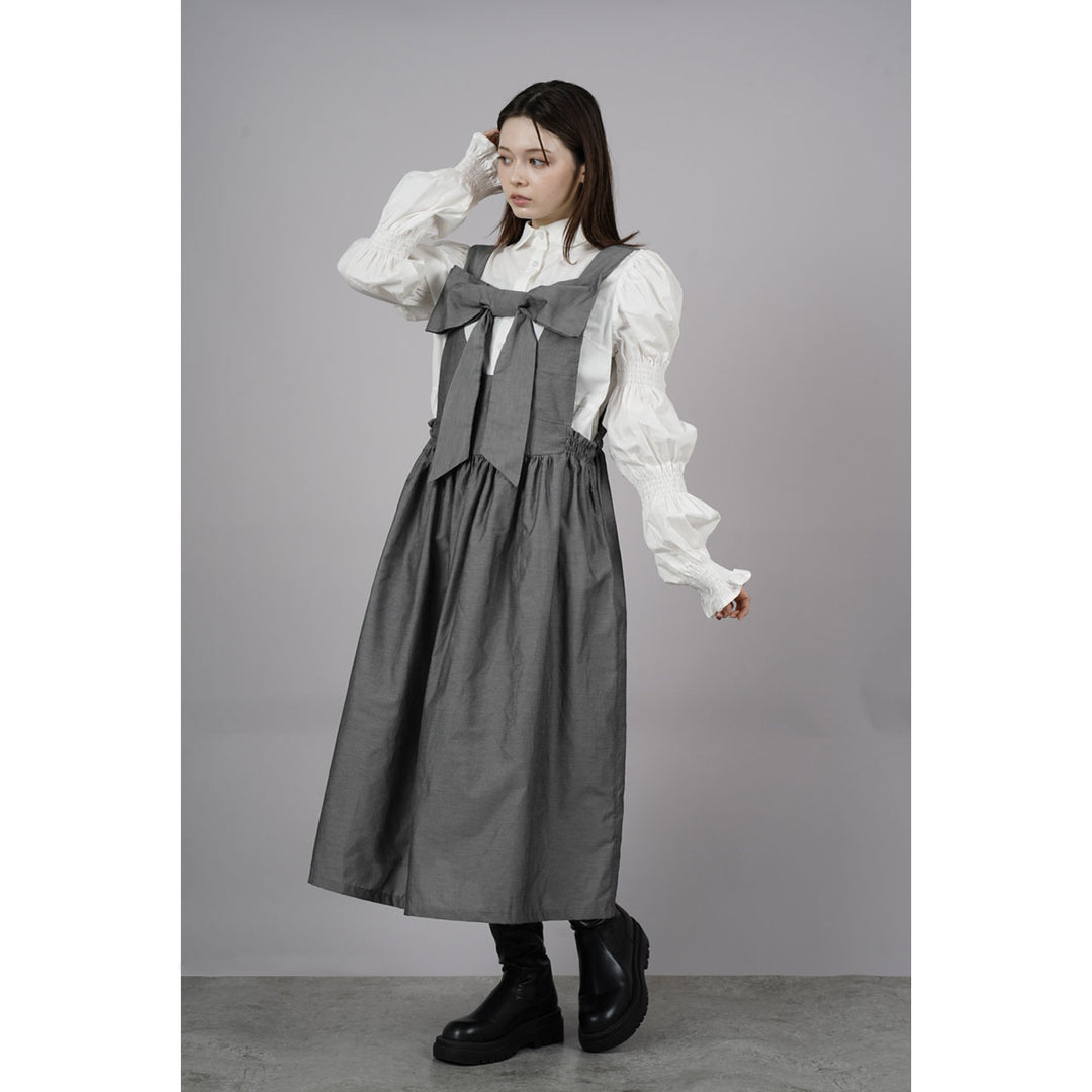 Front ribbon sleeveless onepiece ¥8,980 / ¥8,480