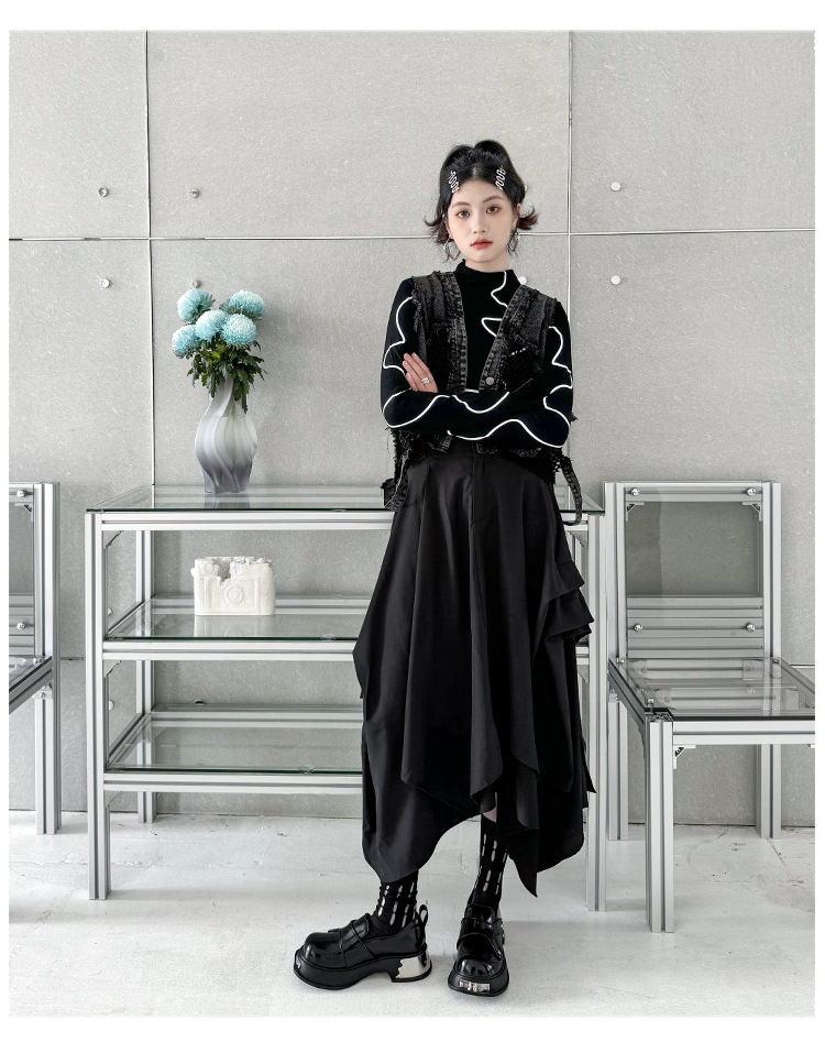 Side Tuck Flare Long Skirt