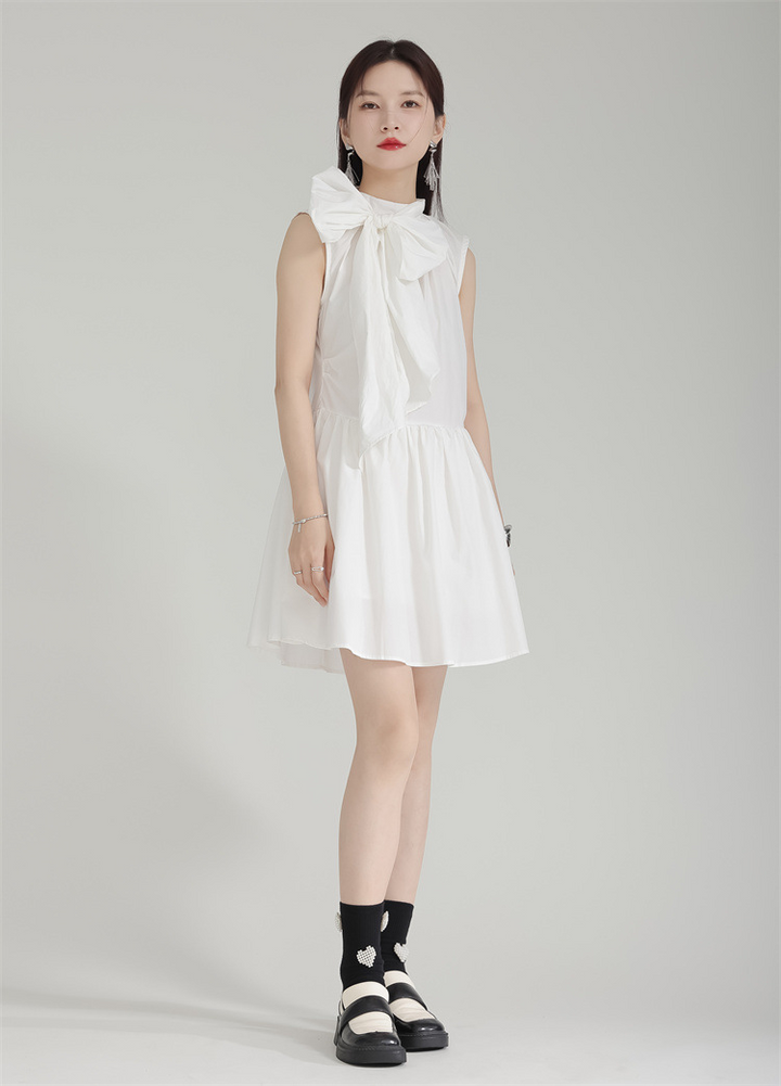 Bow tie sleeveless slim dress