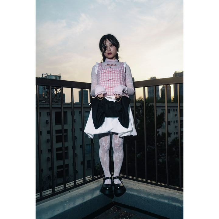 Shoulder Frill Front Ribbon Vest