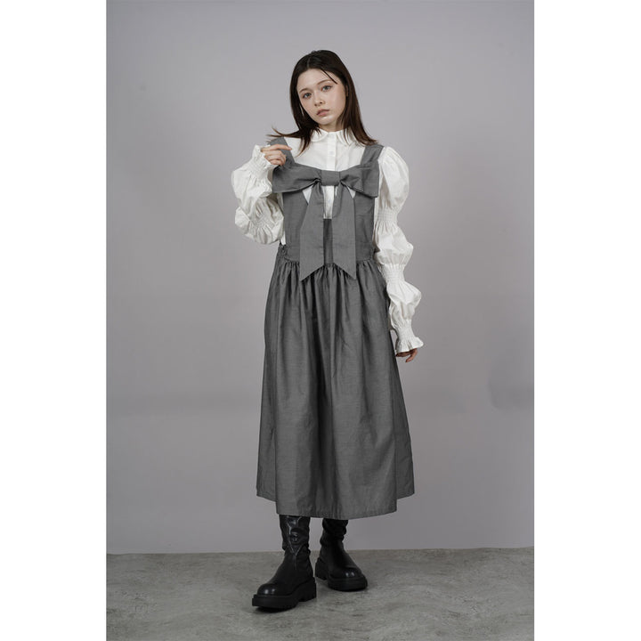 Front ribbon sleeveless onepiece ¥8,980 / ¥8,480