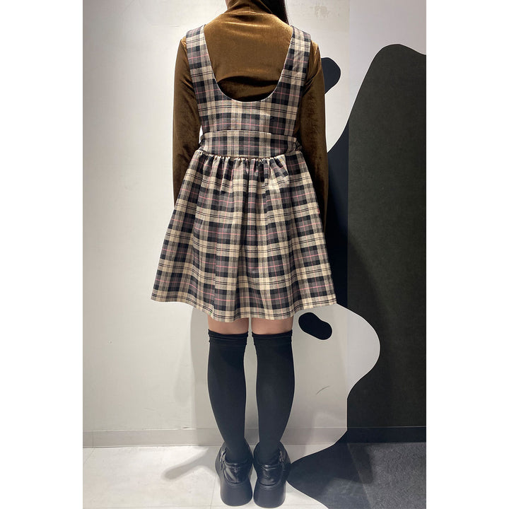 Front ribbon sleeveless onepiece (Beige Check) ¥8,980 / ¥9,480