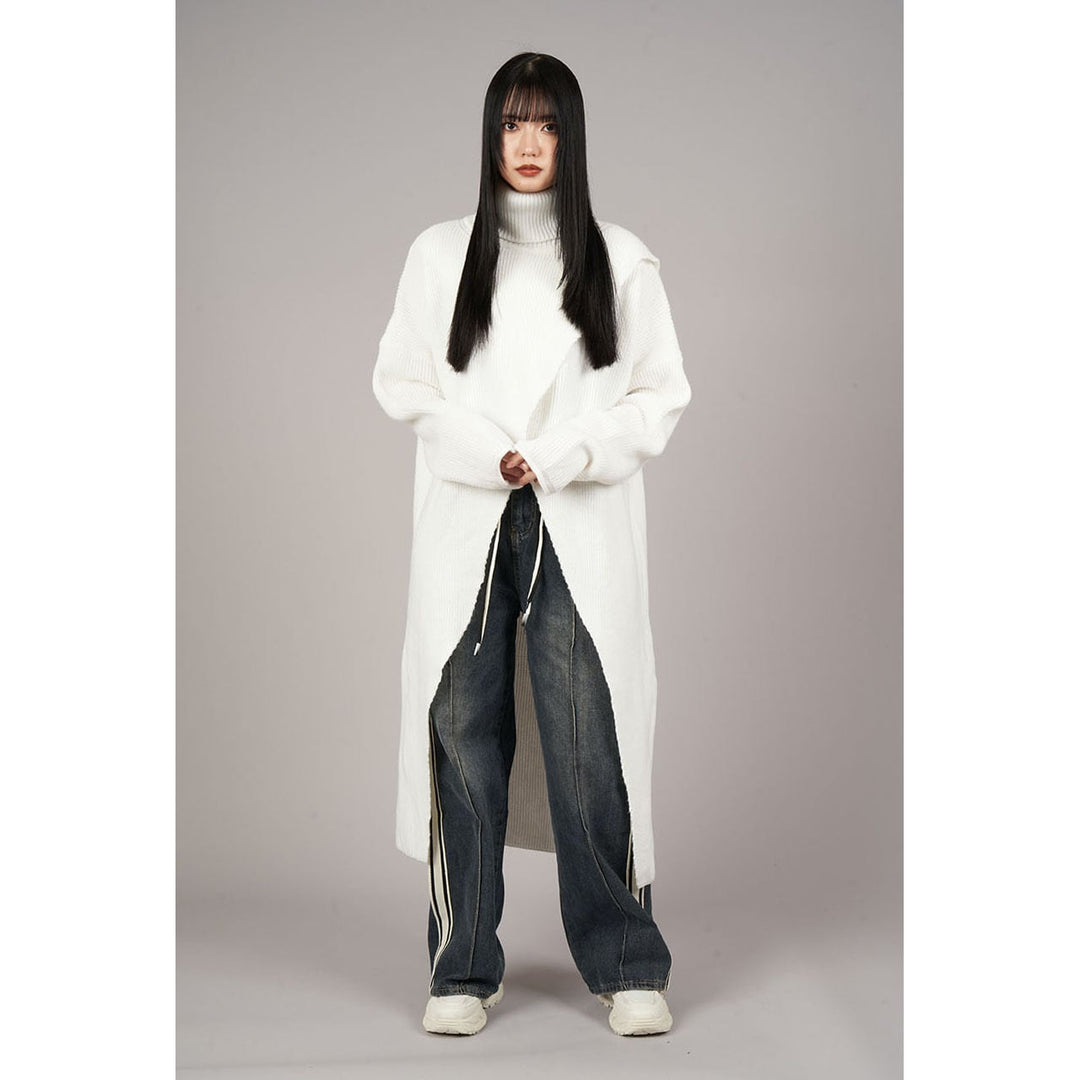 Turtleneck Slit Knit