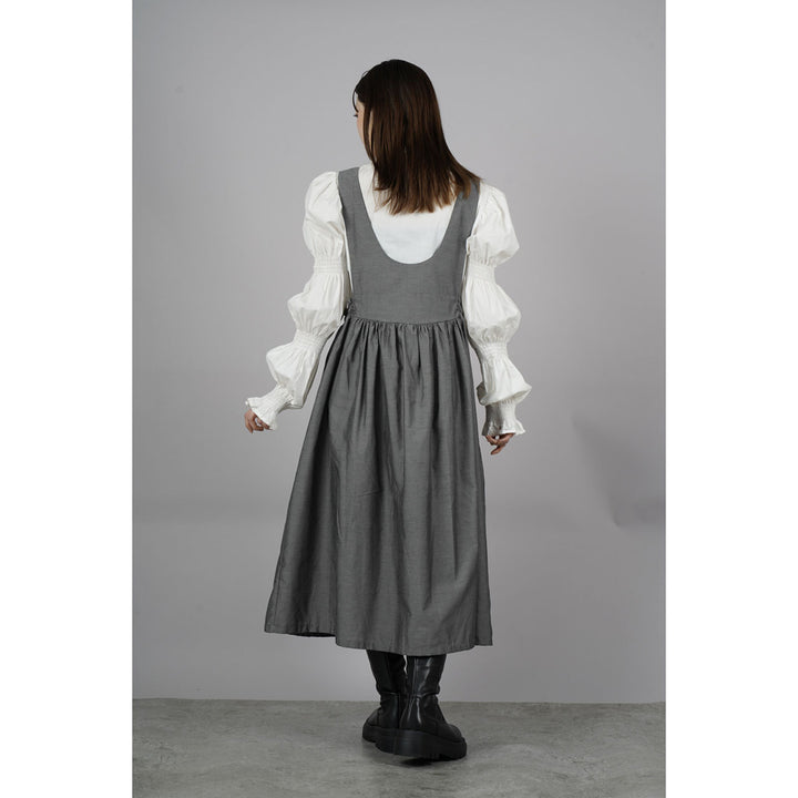 Front ribbon sleeveless onepiece ¥8,980 / ¥8,480