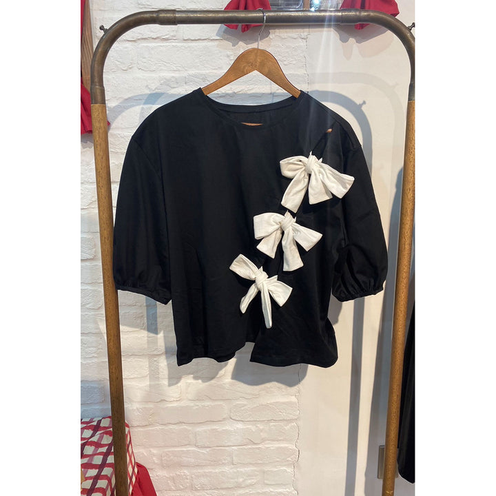 Slit Ribbon T-shirt