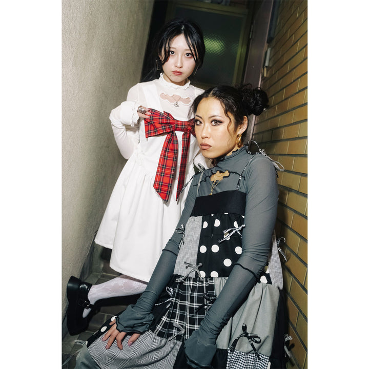 Front ribbon sleeveless onepiece (Color Ribbon)