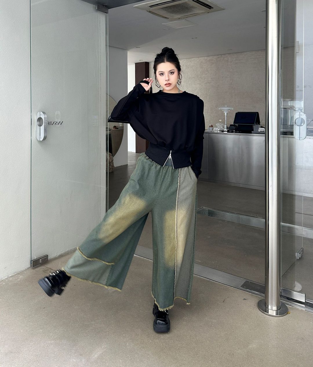 American style drape contrast denim