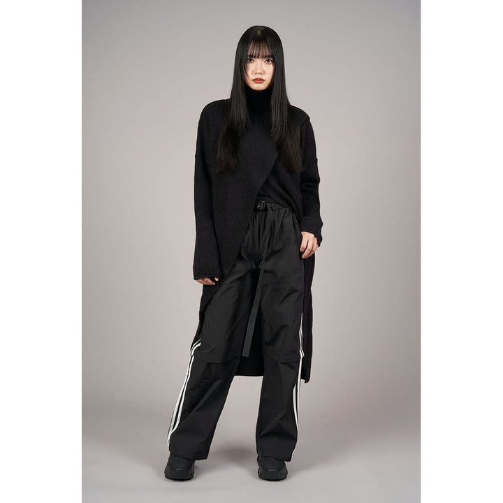 Turtleneck Slit Knit