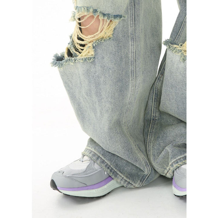 Baggy Silhouette Damage Denim Jeans