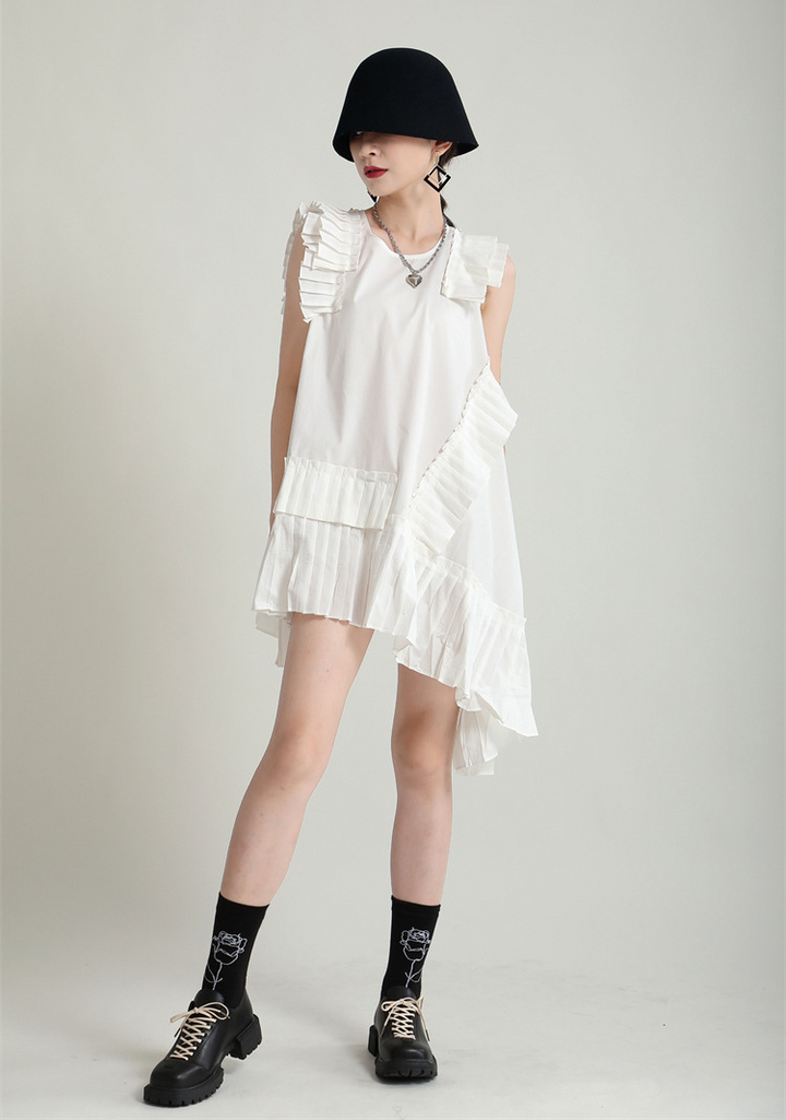 Asymmetry no sleeve pleats one piece