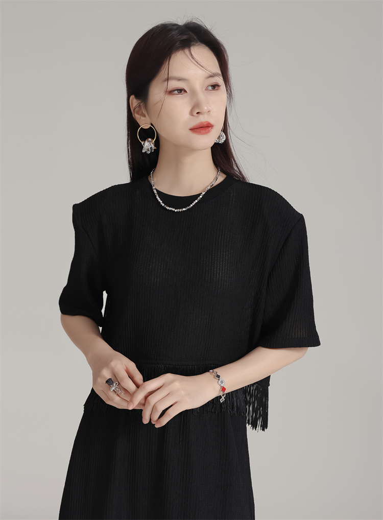 Tassel Round Neck Knitted Tops