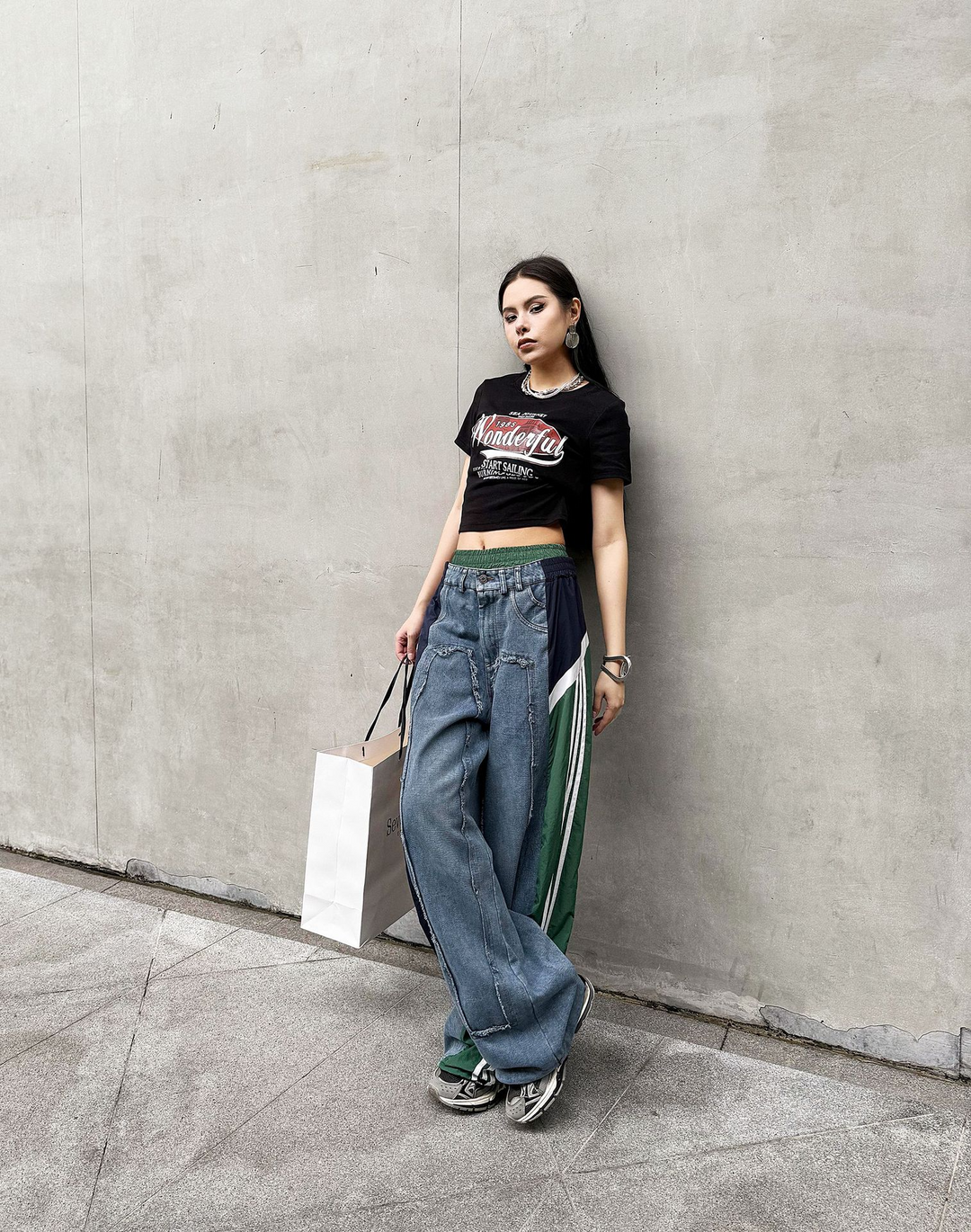 Color contrast stitching cuffed high waist jeans